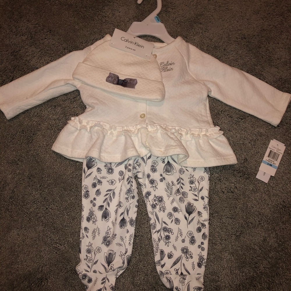 Baby Girls Calvin Klein Outfit